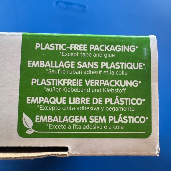 NIB Hasbro Star Wars Young Jedi Adventures Figures Lys & droid popup lightsaber - Picture 7 of 8